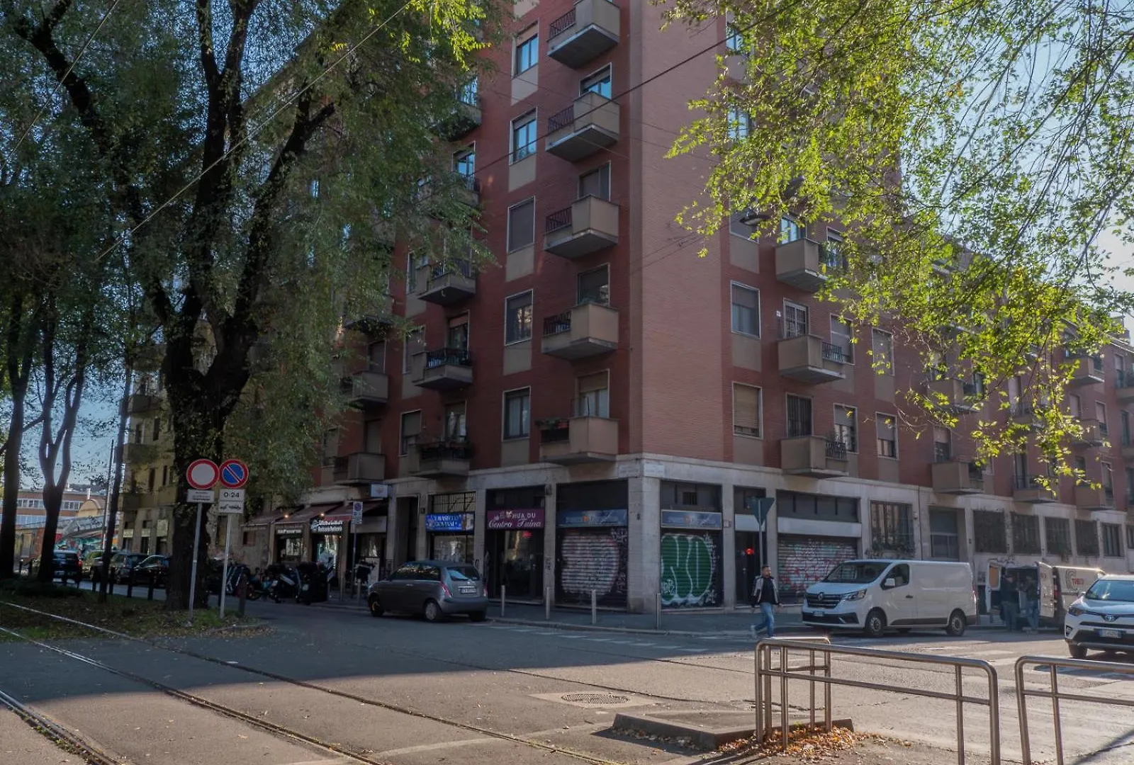 Milano In Stile, Appartamento Comodo Ed Elegante Milaan