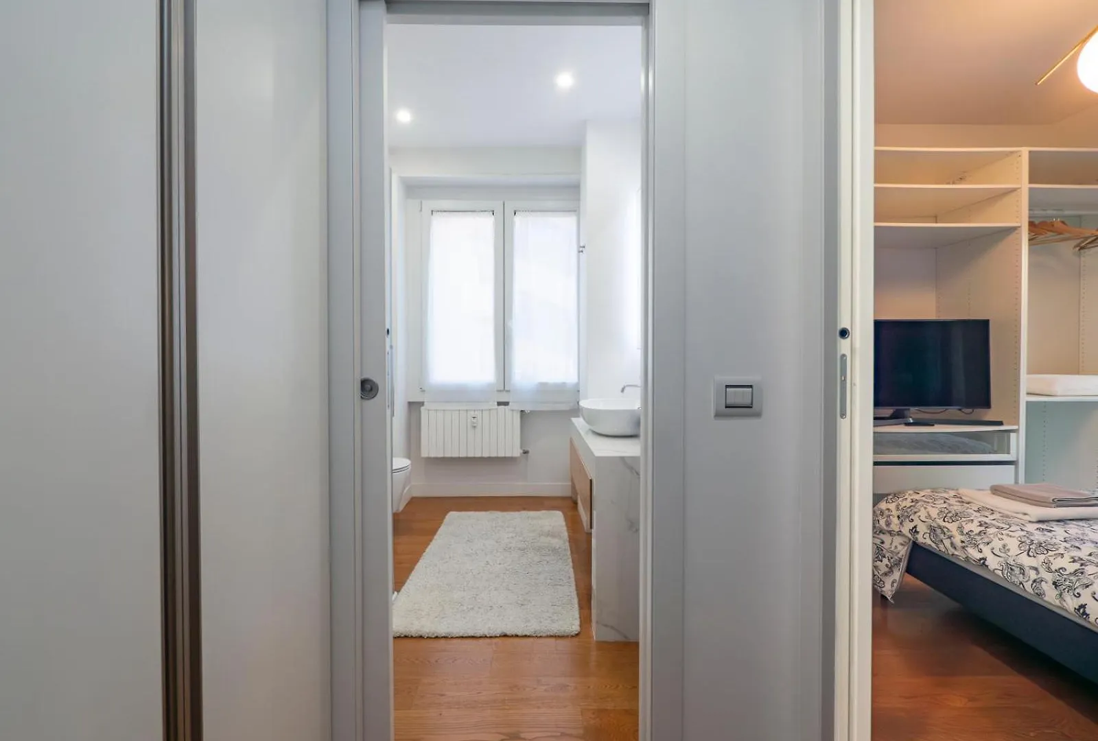 Milano In Stile, Appartamento Comodo Ed Elegante 0*,